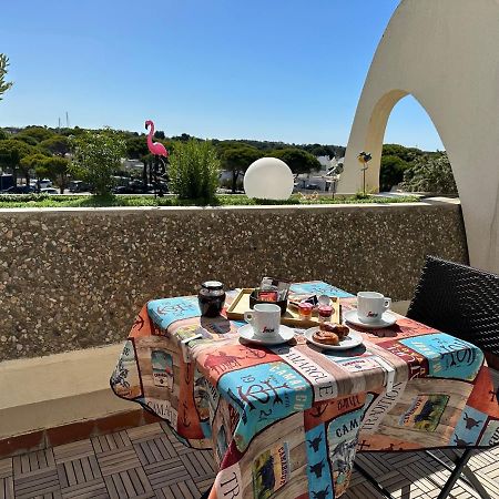 Superbe Studio, Terrasse, Piscine, Parking Le Grau-du-Roi Buitenkant foto